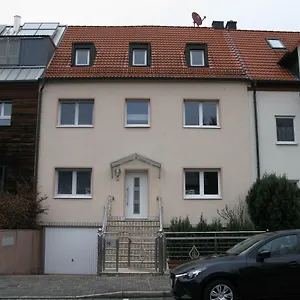 Messe-/ferienwohnung Germania