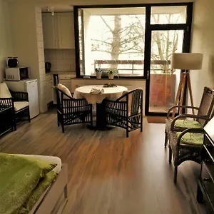 Ruhiges Apt. Direkt Am Naherholungsgebiet Mit Seeblick, Zentrum 5min, Messe 18min Germania