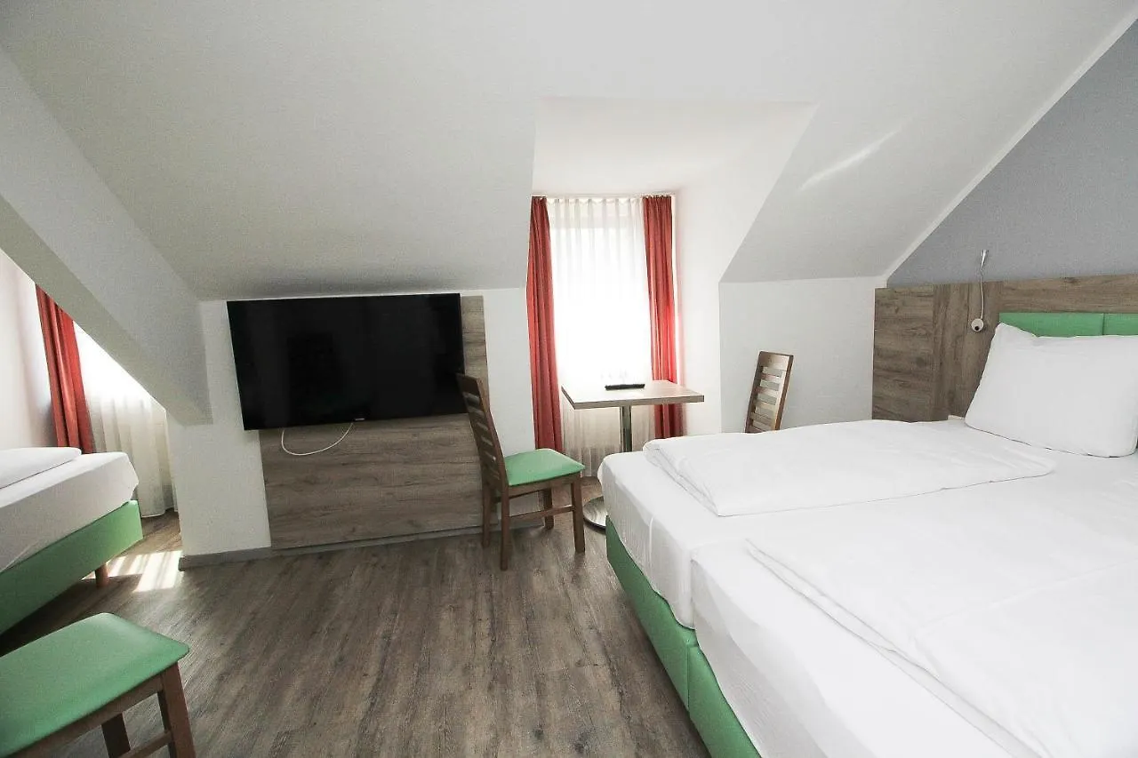 Hotel Pension Koeberl Munich